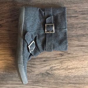 Size ten ankle boot!